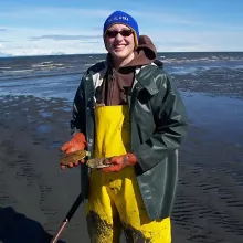 Heather Sauyaq Jean Gordon clamming